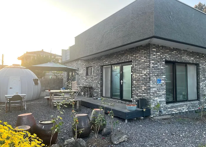 Summer\'S House